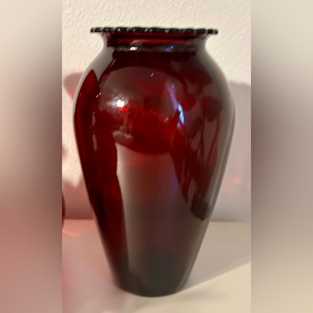 Vintage, Anchor Hocking, red Vase with scalloped edge. 9”